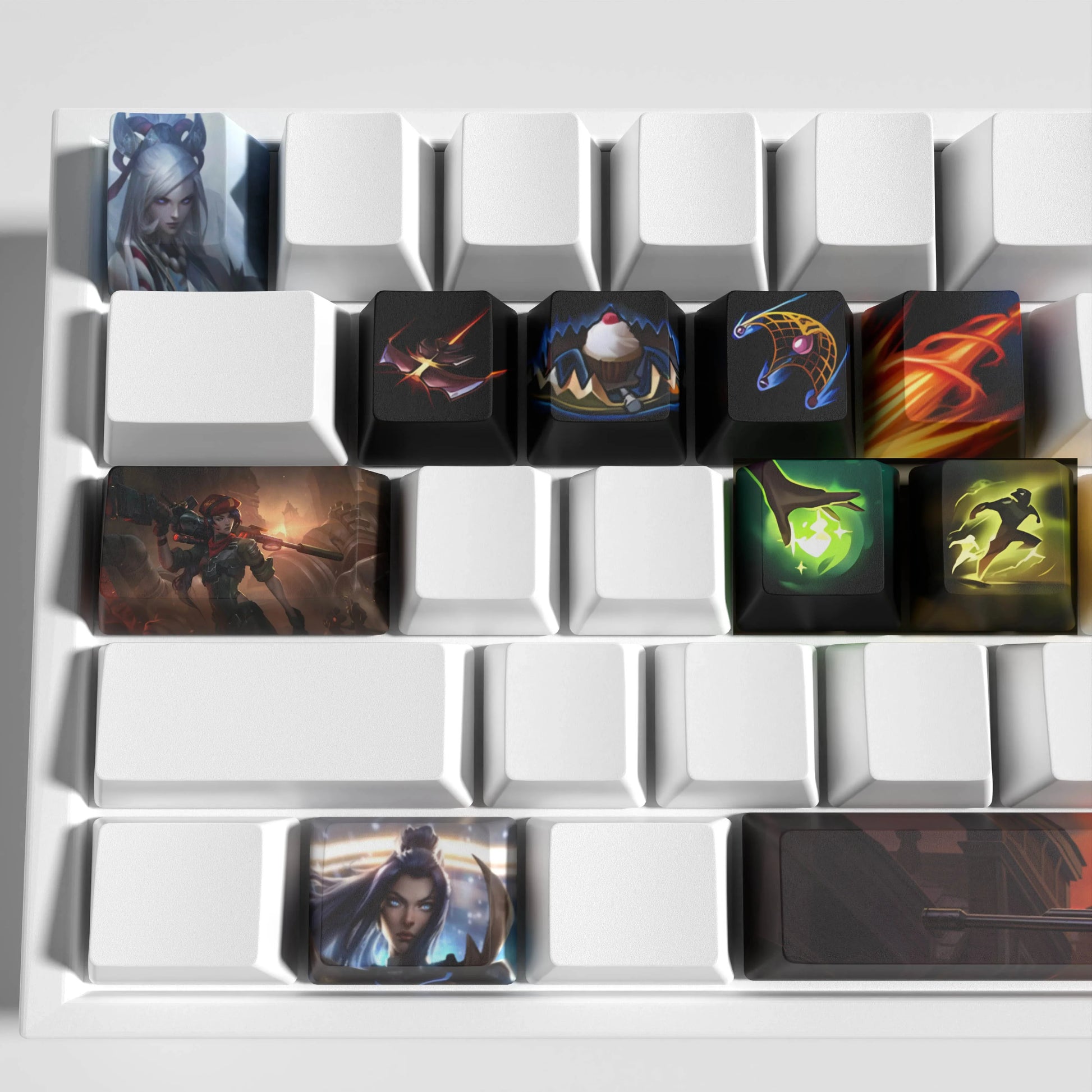 SPECIAL EDITION LEAGUE OF LEGENDS Caitlyn KEYCAPS