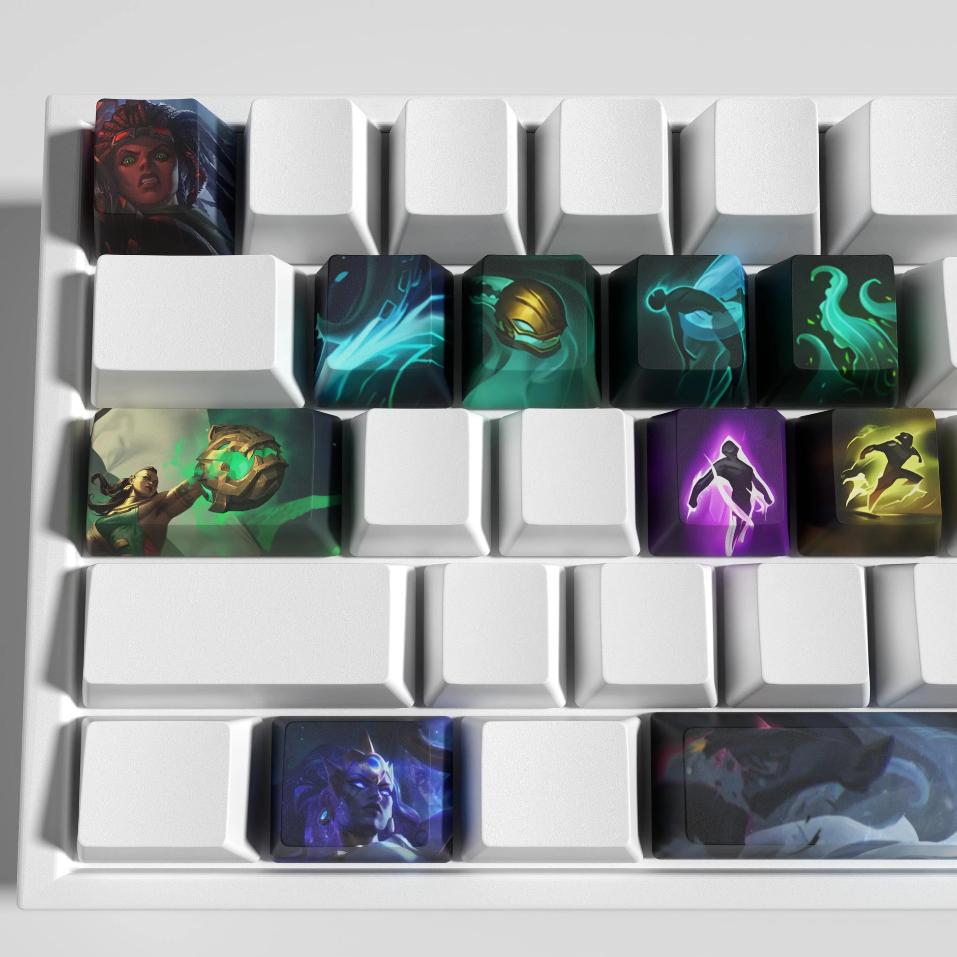 SPECIAL EDITION LEAGUE OF LEGENDS Illaoi  KEYCAPS