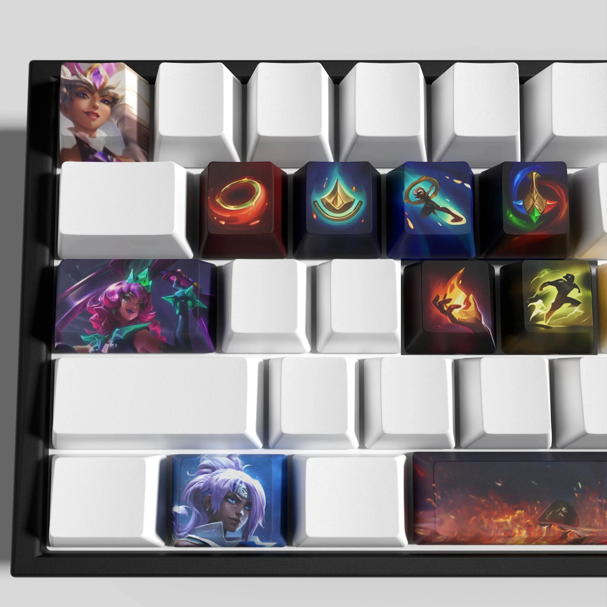 SPECIAL EDITION LEAGUE OF LEGENDS Qiyana KEYCAPS